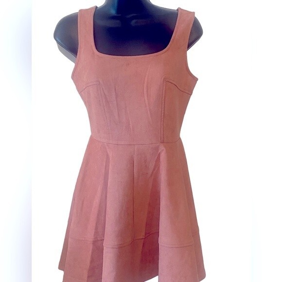 H&M New juniors suede sleeveless mini dress fitted with flared shirt in blush S - Picture 1 of 11